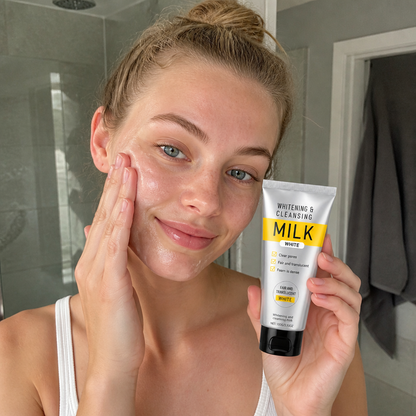 Hydrating Brightening Cleansing Milk with Niacinamide & Hyaluronic Acid