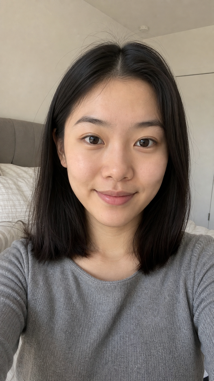 Before applying the Australian Beauty Korean Spicy Lip Plumper Gloss