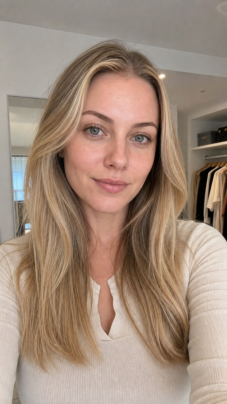 Before applying the Australian Beauty Korean Spicy Lip Plumper Gloss