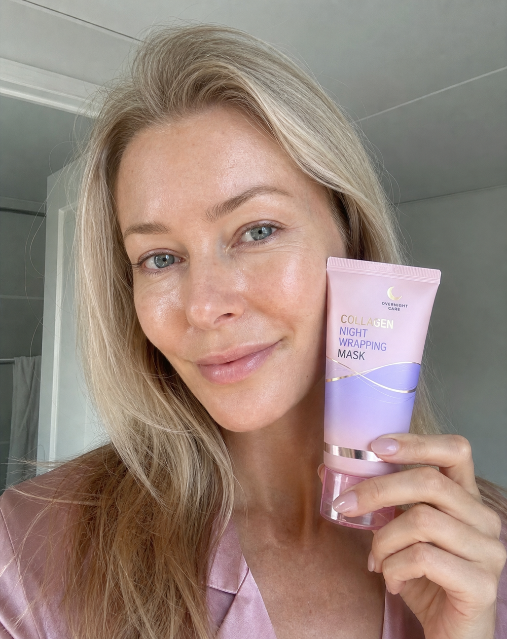 Person enjoying a flexible everyday beauty routine