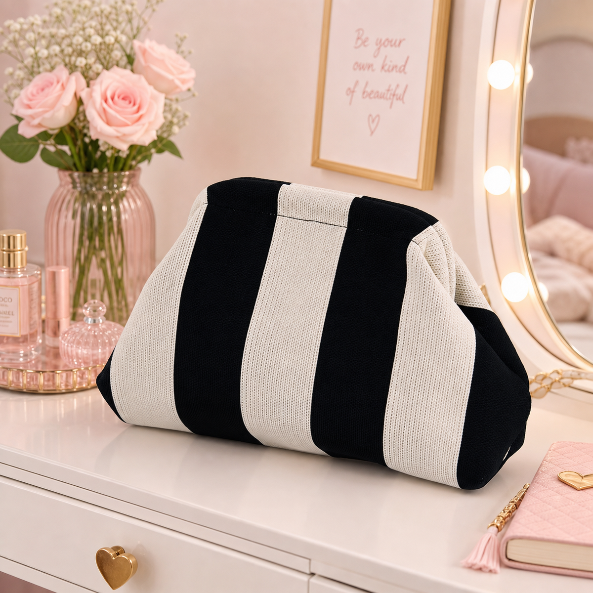 Stylish Knitted Makeup Bag