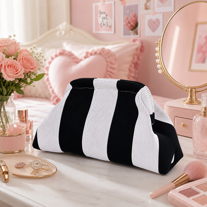 Stylish Knitted Makeup Bag