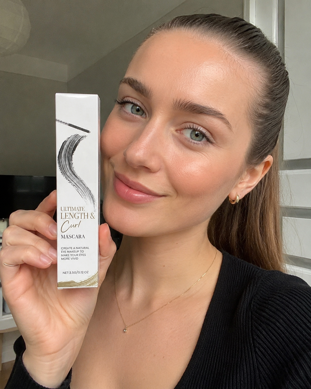Australian Beauty community member using the Waterproof Curl & Length Mascara